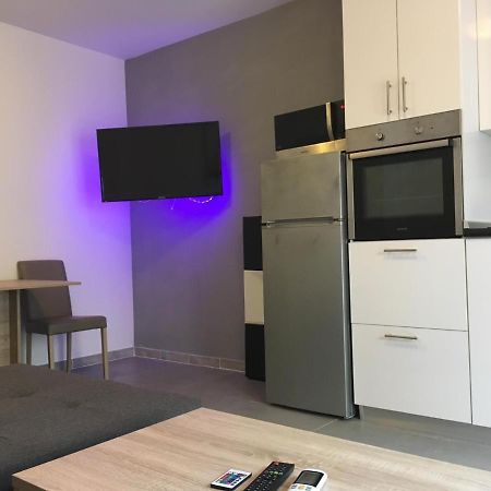 Apartment To Rent Pula Bagian luar foto